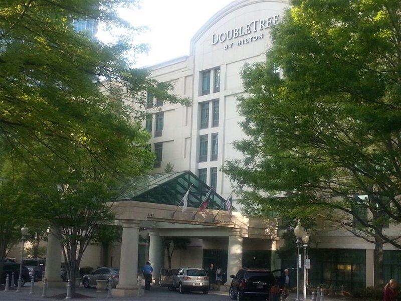 Hilton Garden Inn Atlanta-Buckhead Exterior photo